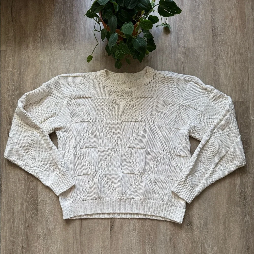 Women’s vintage 80’s Oversized Cream Knit Sweater 100% Cotton